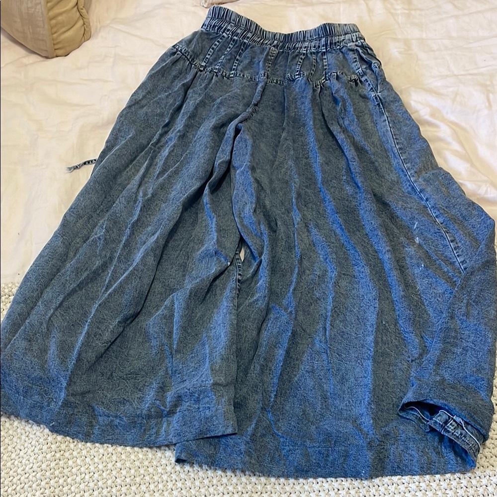 Wide-Leg Denim Pants - Picture 4 of 7